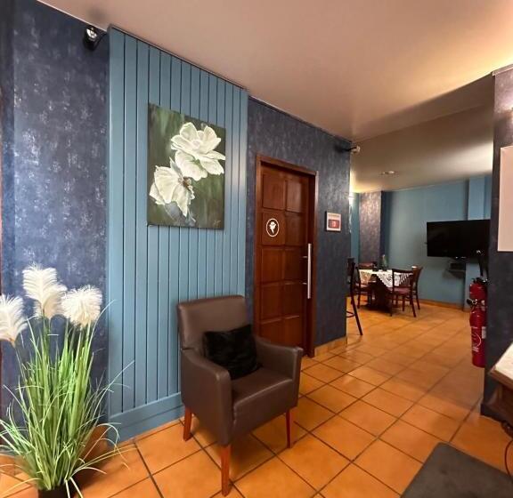 فندق L Embleme  Boutique