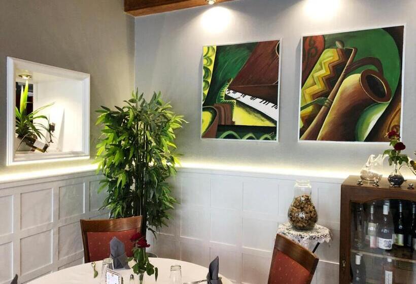 فندق L Embleme  Boutique