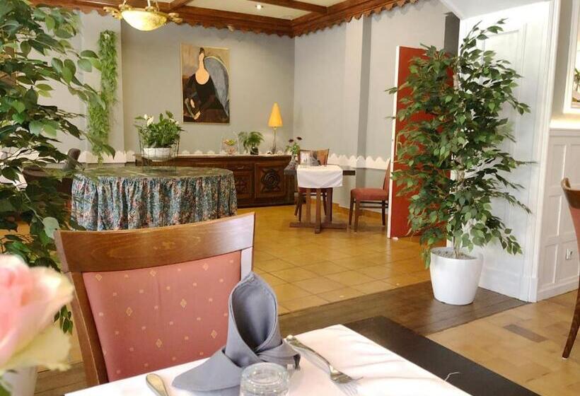 בית מלון כפרי L Embleme  Boutique