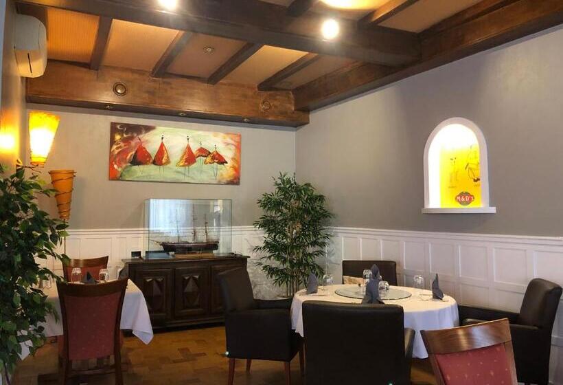 فندق L Embleme  Boutique