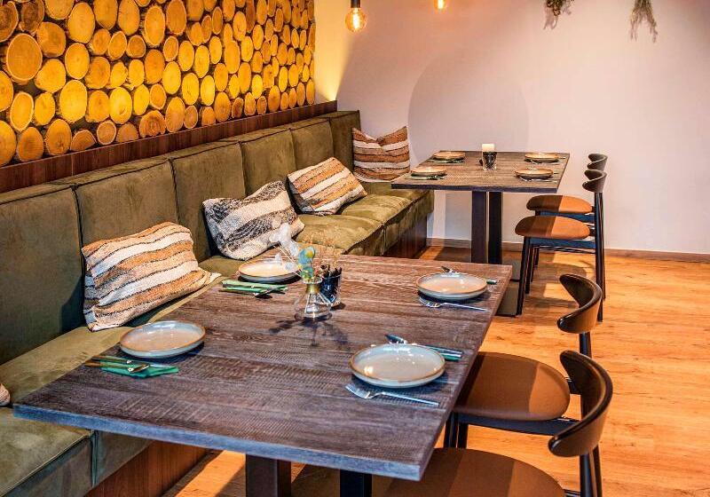 فندق Mercure Han Sur Lesse