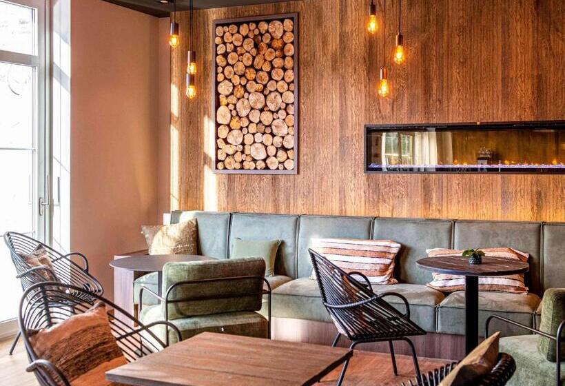 فندق Mercure Han Sur Lesse