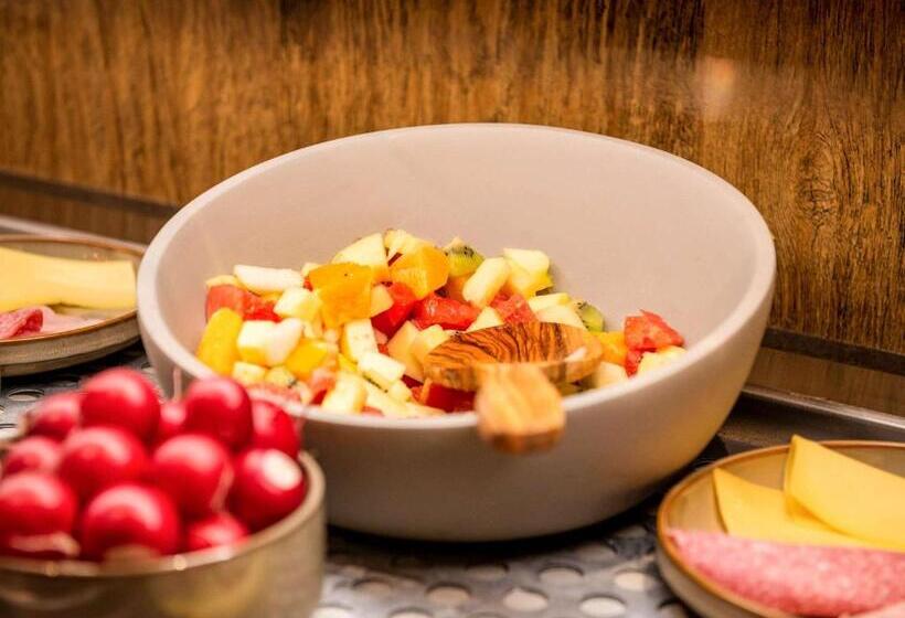 فندق Mercure Han Sur Lesse