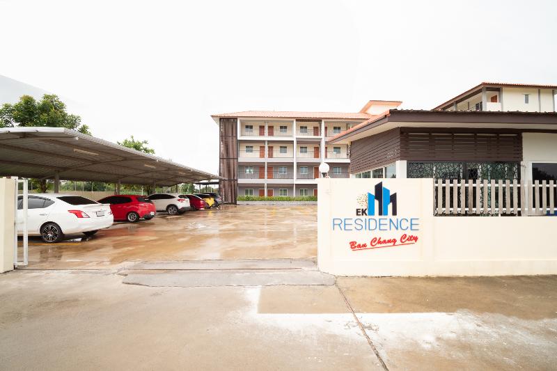 호텔 Oyo 1047 Ek Residence Banchang City