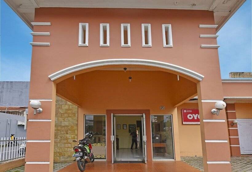 בית מלון כפרי Oyo 3722  Mutiara