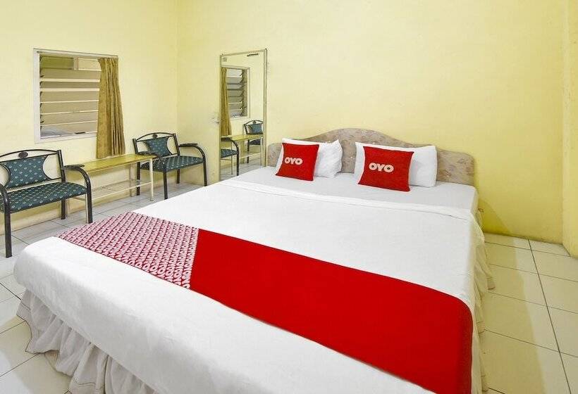 בית מלון כפרי Oyo 3722  Mutiara