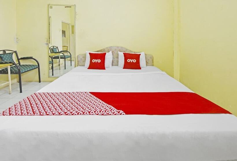 בית מלון כפרי Oyo 3722  Mutiara