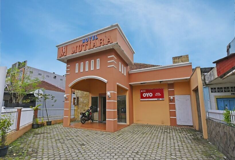 בית מלון כפרי Oyo 3722  Mutiara