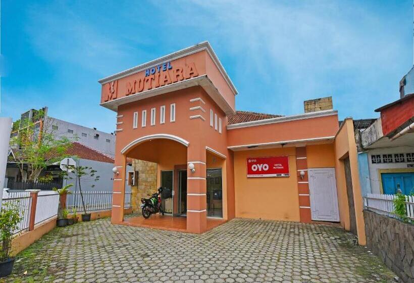 בית מלון כפרי Oyo 3722  Mutiara