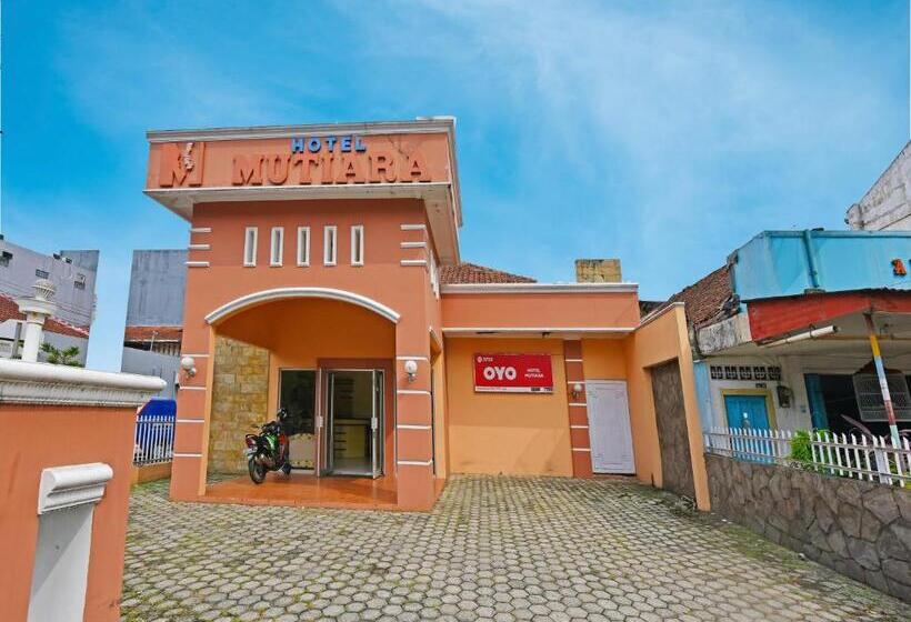 בית מלון כפרי Oyo 3722  Mutiara