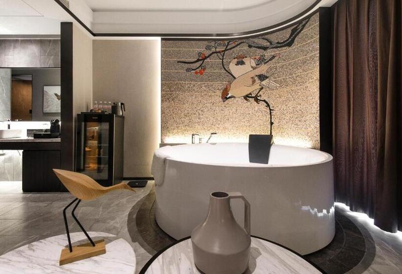 ホテル Qingdao Treasure