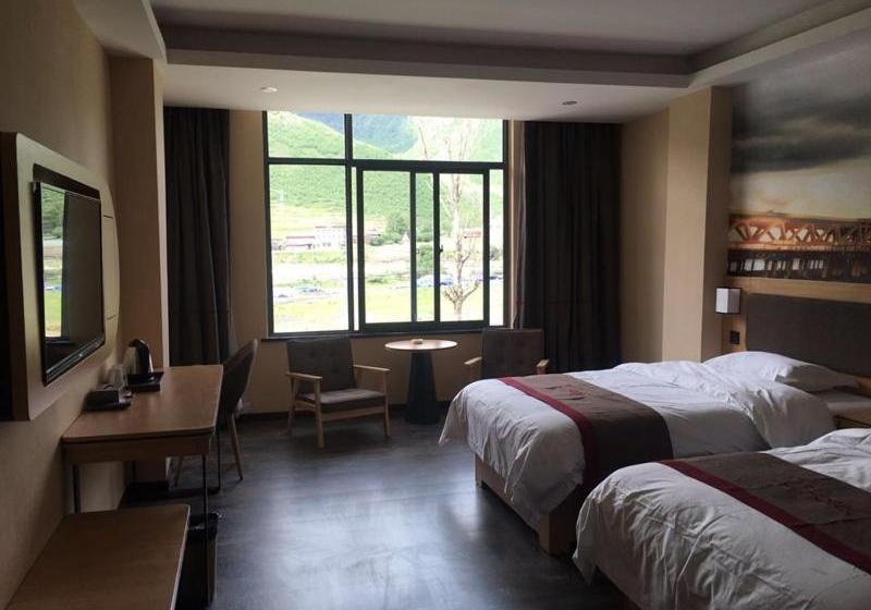 Thank Inn Chain Hotel Ganzi Kangding City Xinduqiao