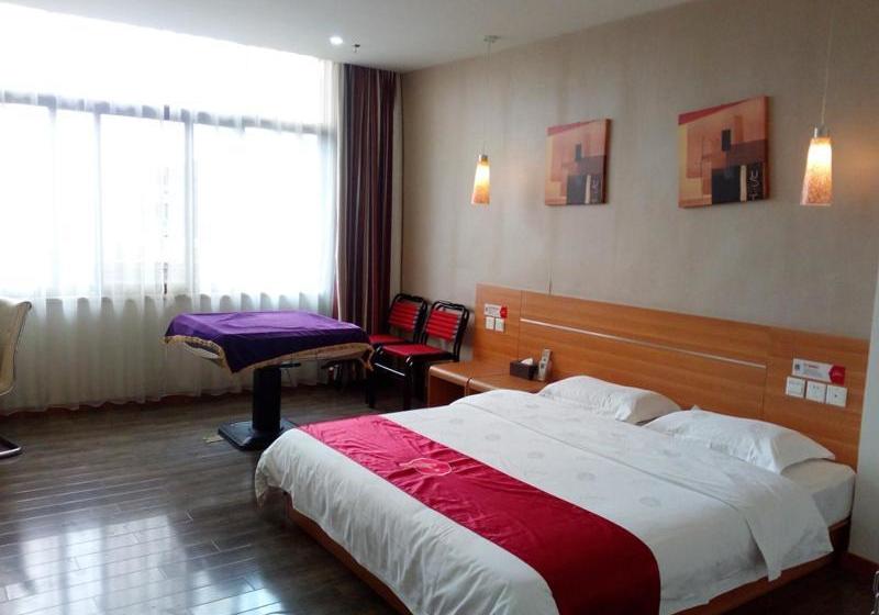 ホテル Thank Inn Chain  Meizhou Jiaying University