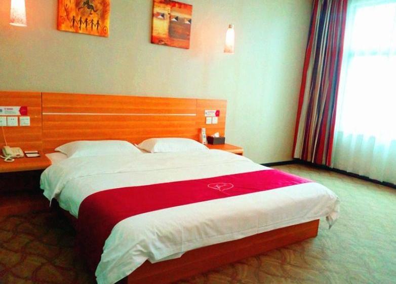 ホテル Thank Inn Chain  Meizhou Jiaying University