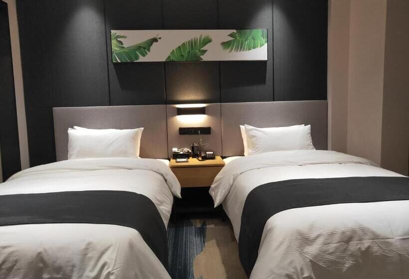 Отель Up And In Ganzhou Zhanggong District Baoneng City