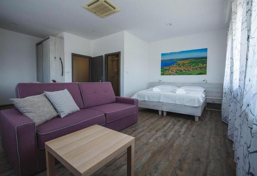 پانسیون Apartmány Pemag Mikulov
