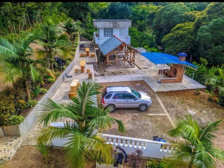 بنسيون Eco Lodge Colinas De Saldaña