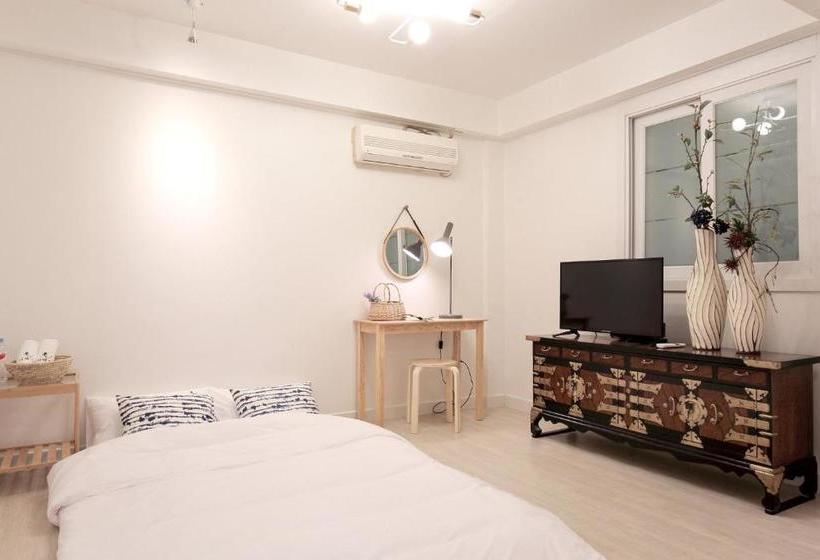 ペンション Moonlight Galaxy Guesthouse