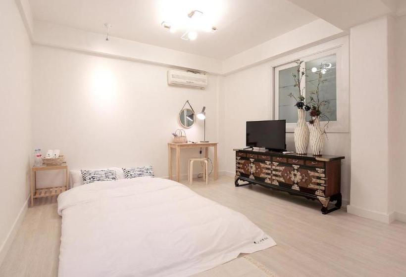 ペンション Moonlight Galaxy Guesthouse