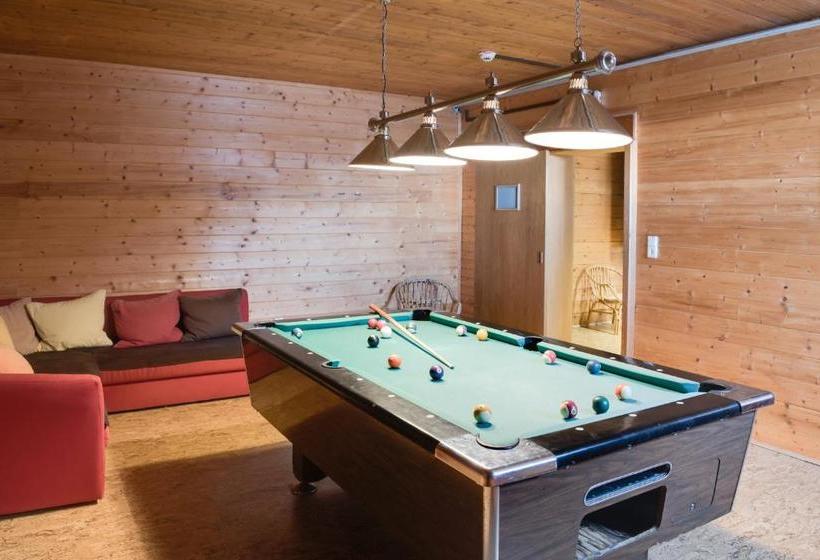 הוסטל Haus Gufl