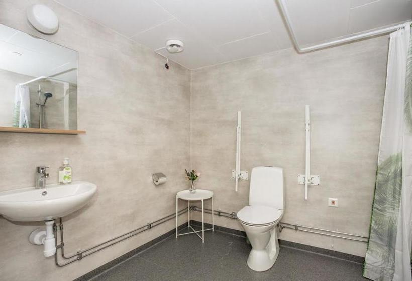 הוסטל Hestra Guesthouse