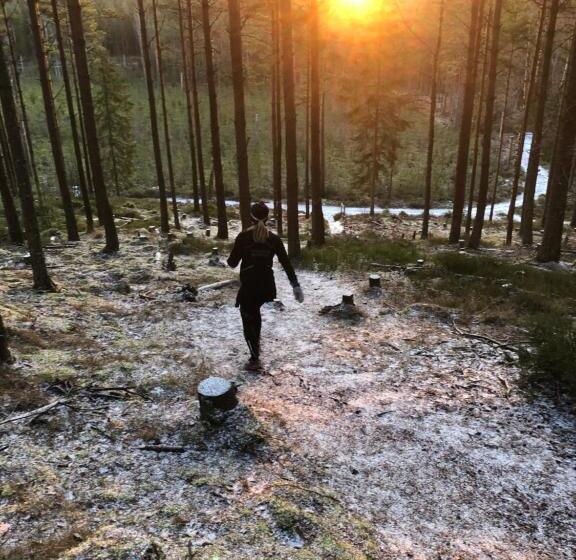 הוסטל Hestra Guesthouse