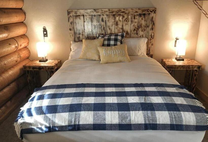 فندق صغير Ponderosa Inn