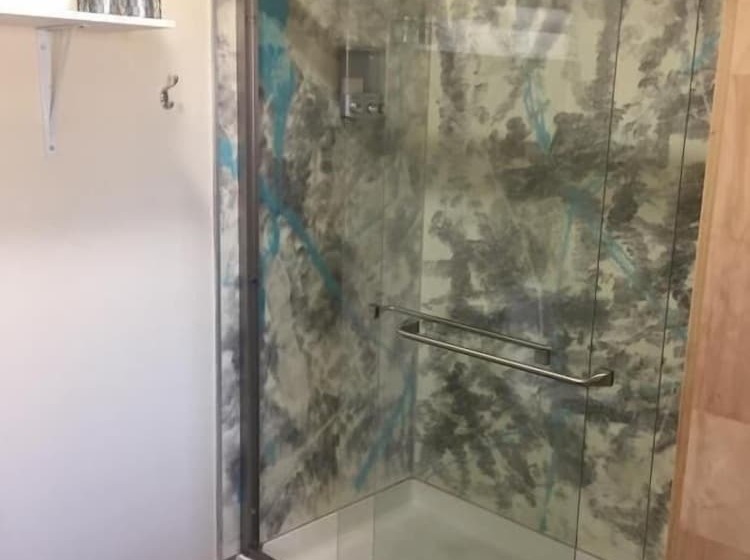 فندق صغير Ponderosa Inn