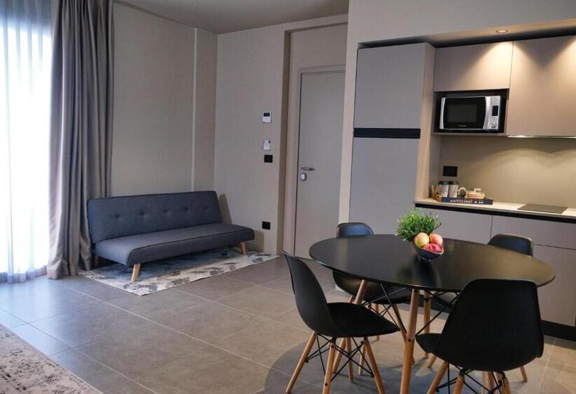 Amare Suite & Apartments