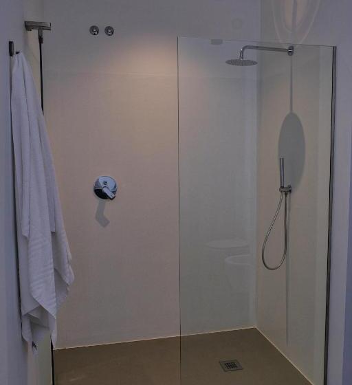 Amare Suite & Apartments