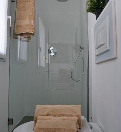 Amare Suite & Apartments