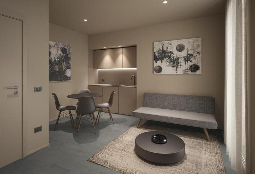 Amare Suite & Apartments