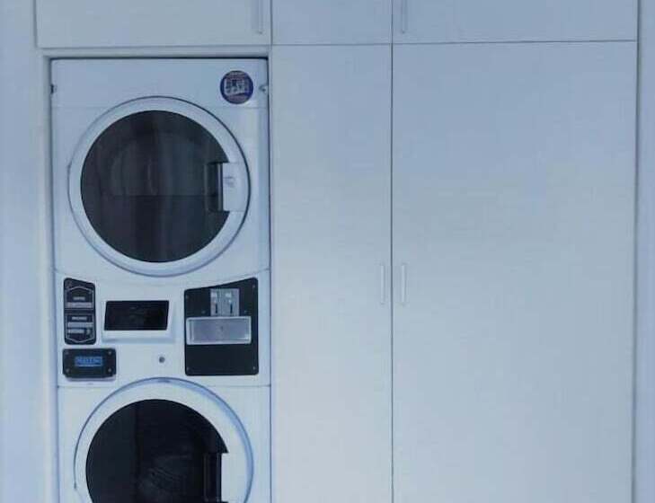 Amare Suite & Apartments