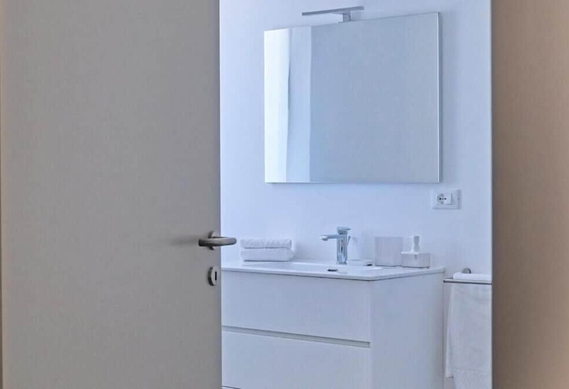 Amare Suite & Apartments