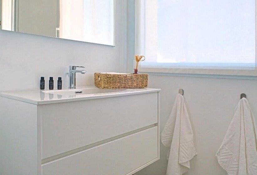 Amare Suite & Apartments