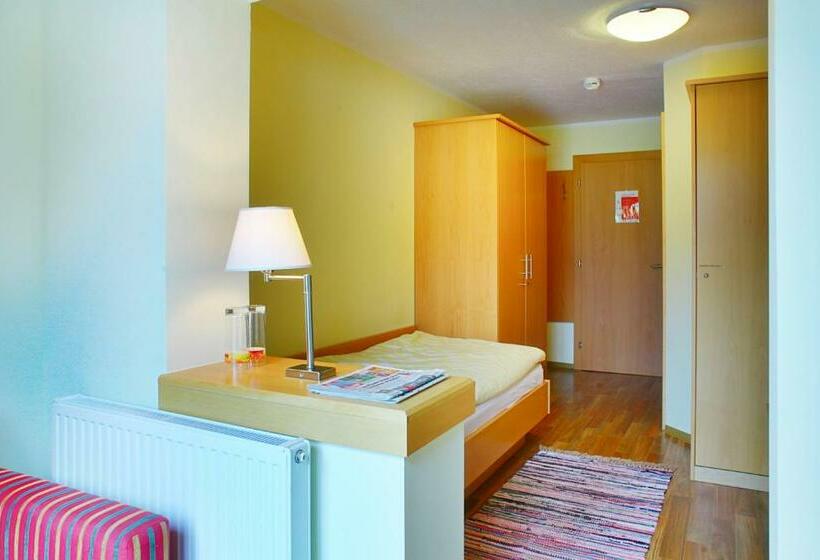 ベッドアンドブレックファースト Der Lecher