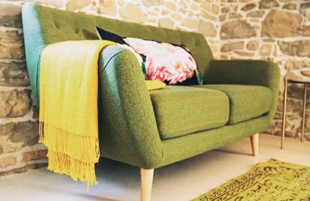 تختخواب و صبحانه Dvor Vipolže