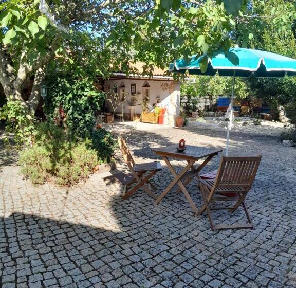 مبيت وإفطار Refugio Das Artes