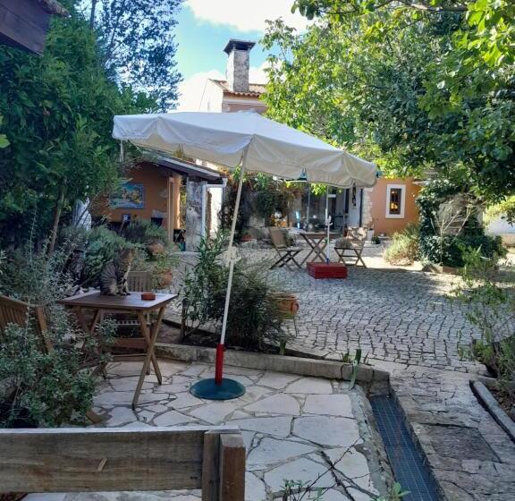 مبيت وإفطار Refugio Das Artes