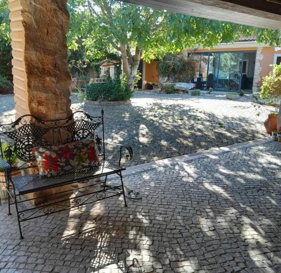 مبيت وإفطار Refugio Das Artes