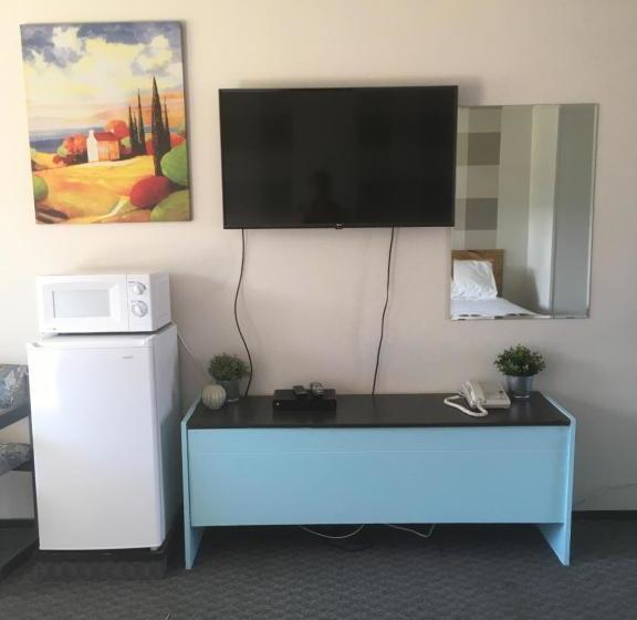 Christina Lake Motel And Rv Park