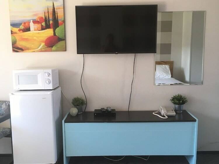 Christina Lake Motel And Rv Park