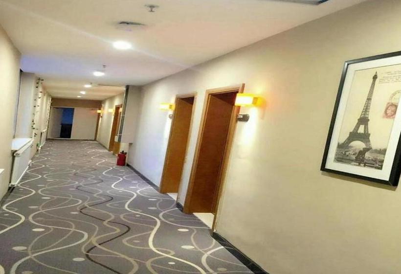 Отель 7 Days Premium Dalian Zhuanghe Huanghai Avenue