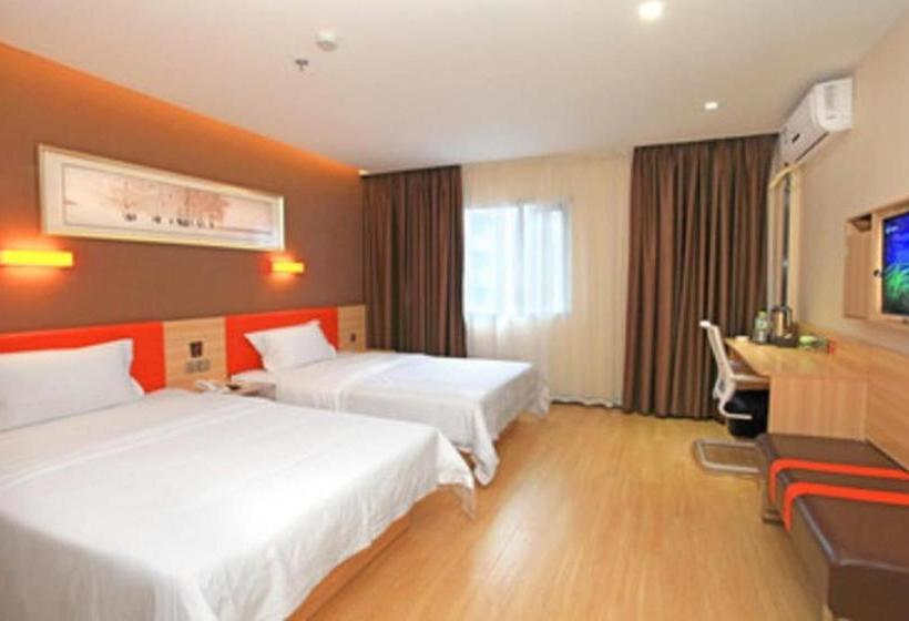 בית מלון כפרי 7 Days Premium Dalian Zhuanghe Huanghai Avenue