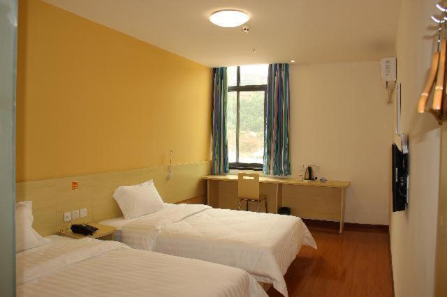 فندق 7days Inn Bazhong International Trade City