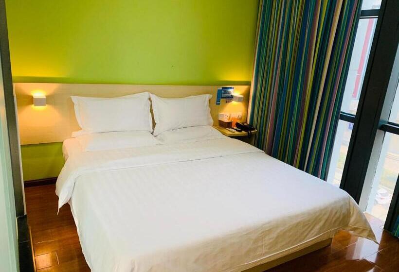 فندق 7days Inn Bazhong International Trade City