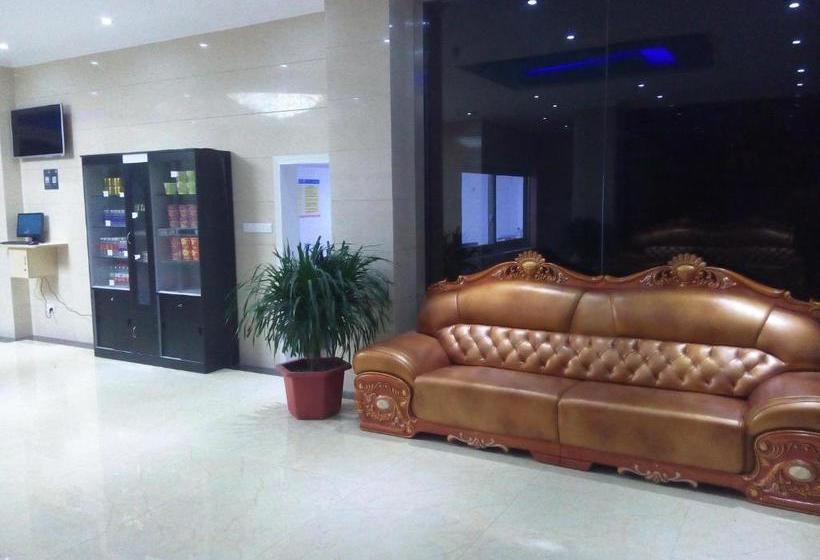 ホテル 7days Inn Nyingchi Bayi Bridge