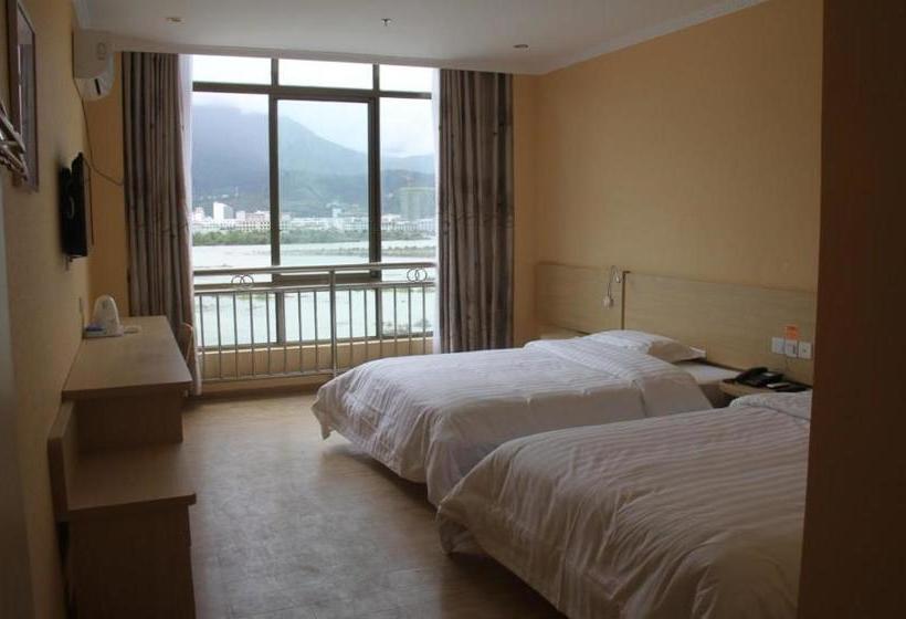 ホテル 7days Inn Nyingchi Bayi Bridge