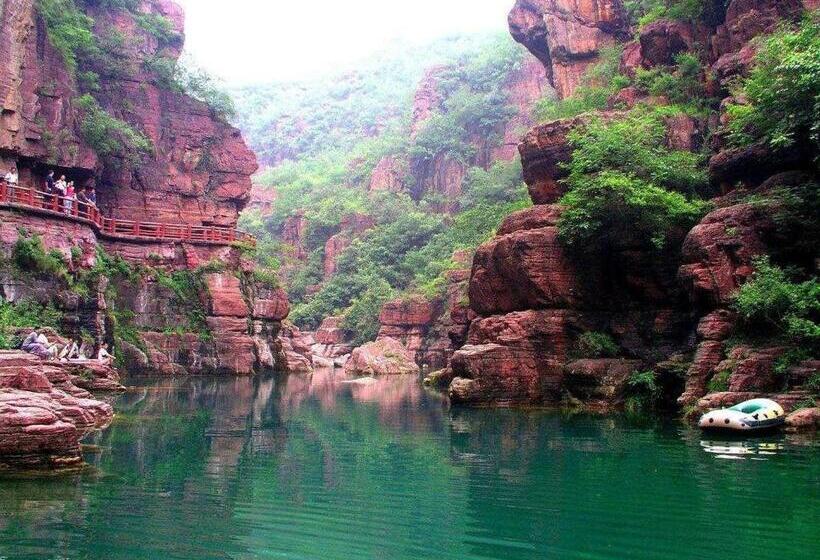 בית מלון כפרי 7days Inn Yulin Guangji Building