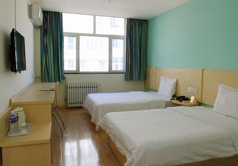 Hotel 7days Inn Zhangjiakou Train Station Construction Engineering College